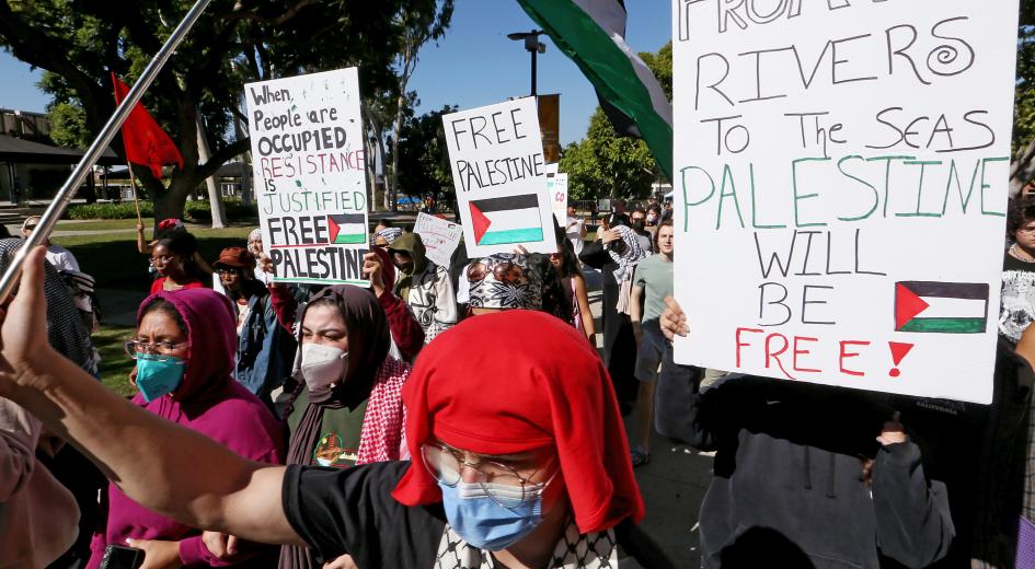 Colleges Caught Between Hamas-Supporting Students and Wealthy Donors ...
