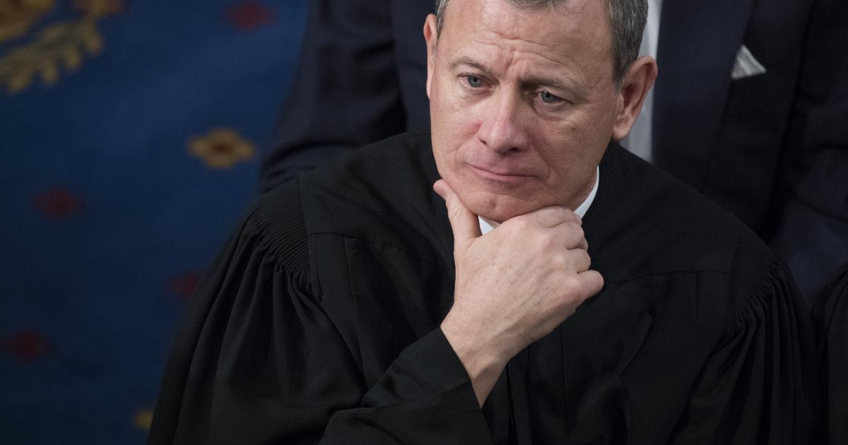 In Year-End Report, Chief Justice Roberts Addresses Threats to